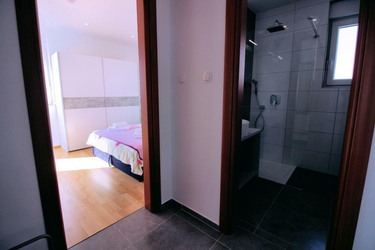 Villa Buba **** Нови Винодолски Екстериор снимка